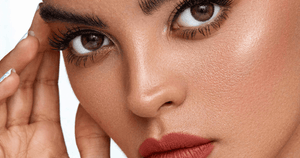 Dark Autumn Make-up: Die besten Farben für Lippen, Augen und Nägel